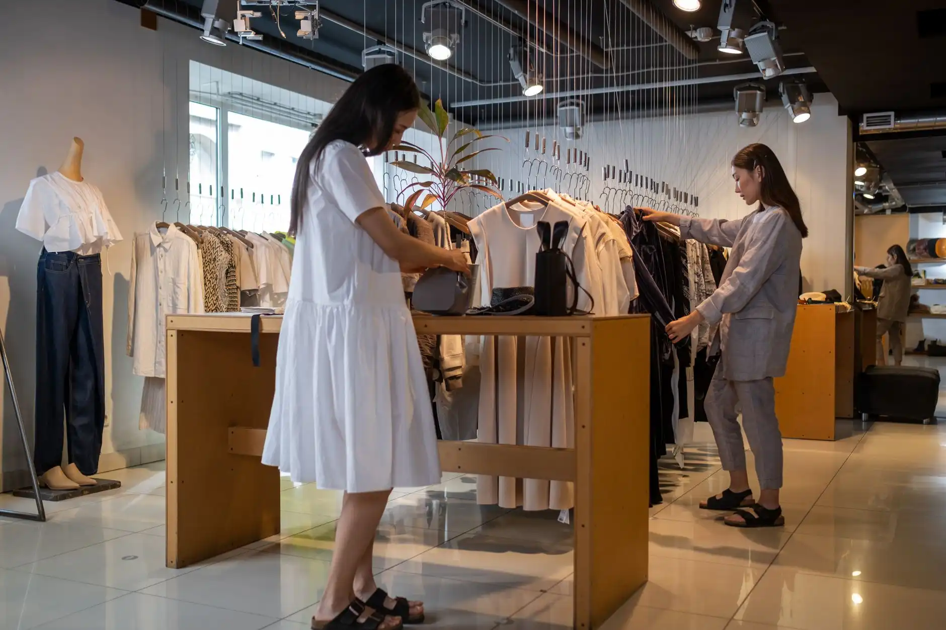 家庭护理与钟点工服务差异对比及适用场景选择指南