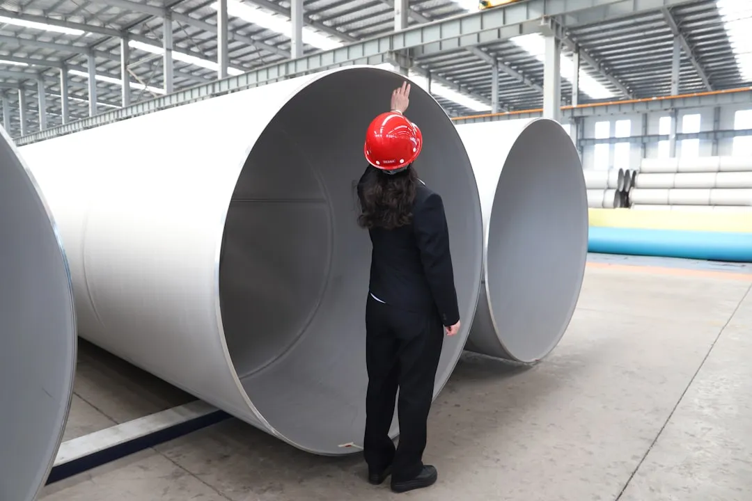 2025年家政服务行业新规对钟点工市场的规范化影响