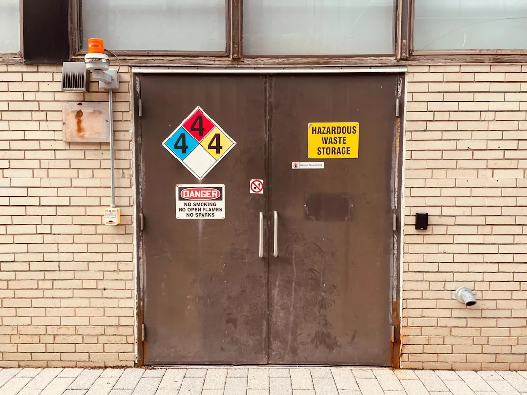 家庭护理与钟点工服务差异对比及适用场景分析